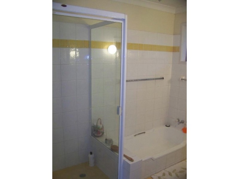 31 Crestgarden Street, Macgregor QLD 4109