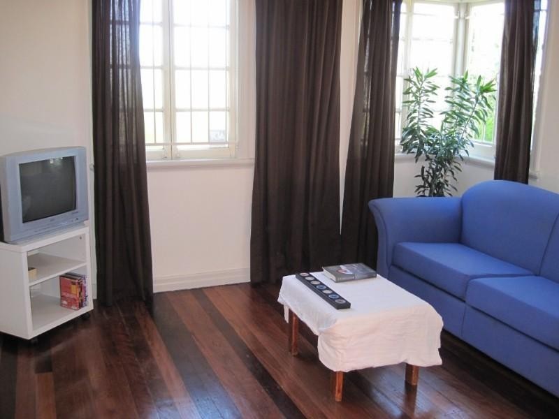 70 Dawson Road, Upper Mount Gravatt QLD 4122