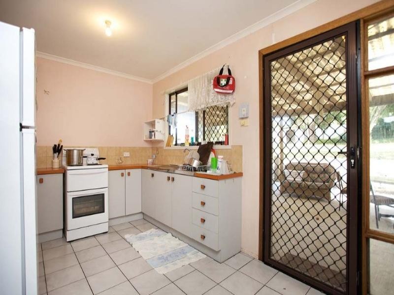 153 Aquarius Drive, Kingston QLD 4114