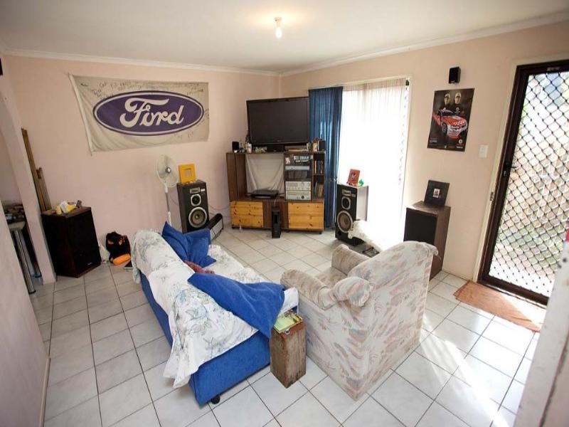 153 Aquarius Drive, Kingston QLD 4114