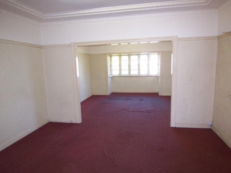 16 Broadwater Road, Mount Gravatt East QLD 4122