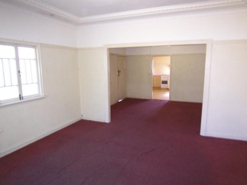 16 Broadwater Road, Mount Gravatt East QLD 4122