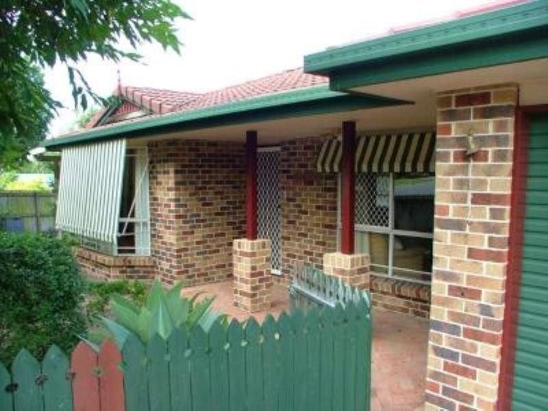 2 Andree Place, Wishart QLD 4122