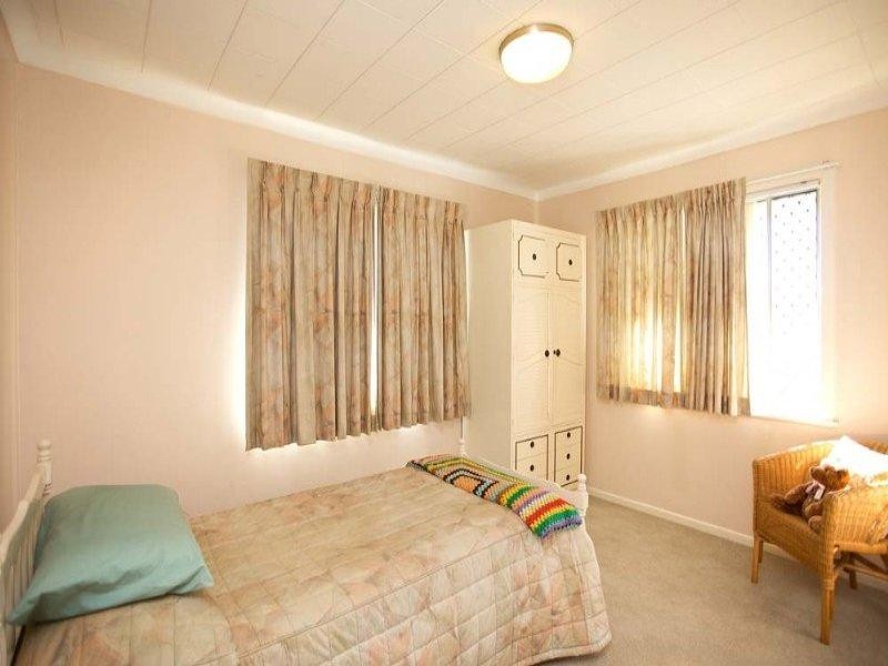 27 Nagle Street, Upper Mount Gravatt QLD 4122