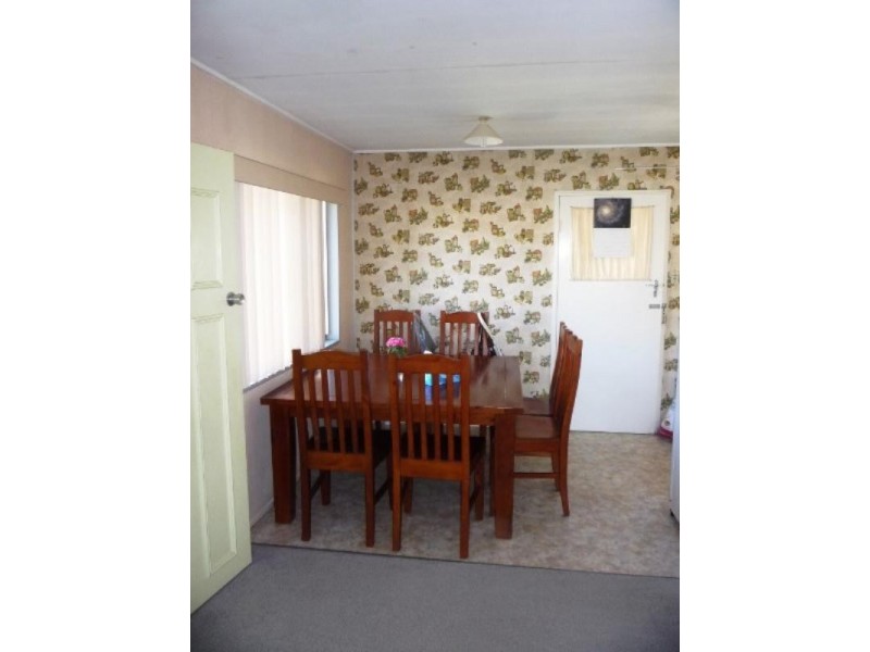 17 Dartmouth Street, Coopers Plains QLD 4108