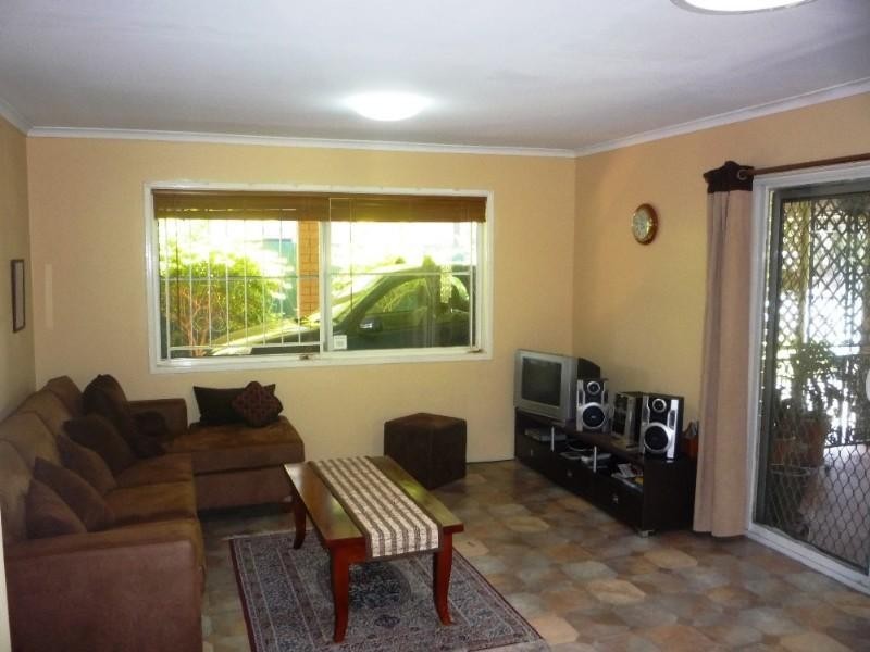 19 Springfield Street, Macgregor QLD 4109