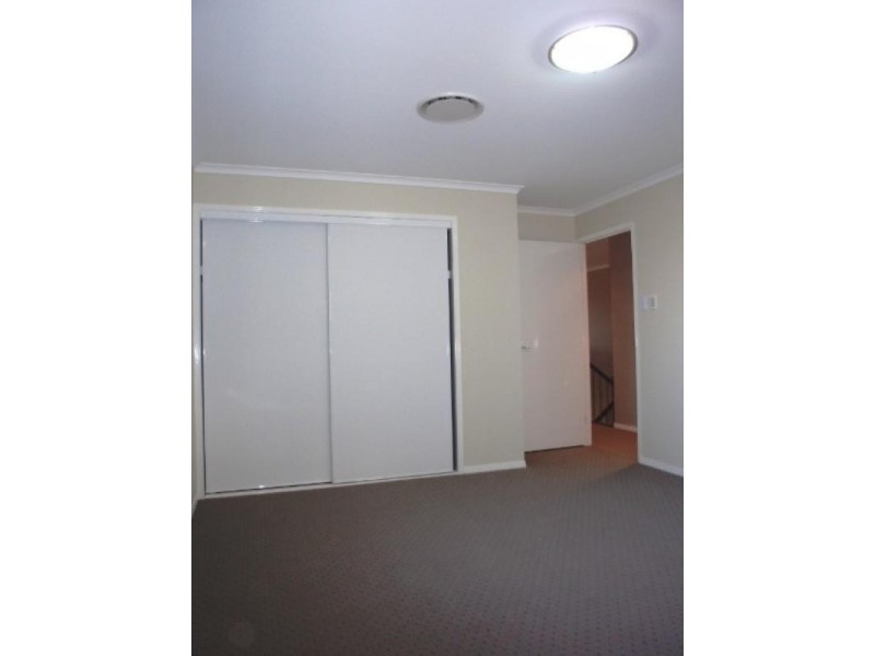 4 Leonardo Place, Eight Mile Plains QLD 4113