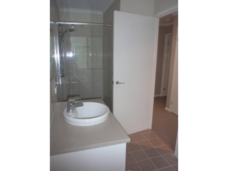 4 Leonardo Place, Eight Mile Plains QLD 4113