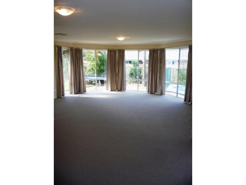 98 Kavanagh Road, Wishart QLD 4122