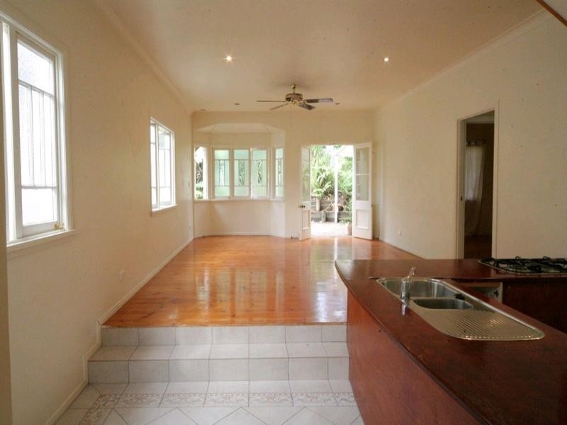 16 Rise Street, Mount Gravatt East QLD 4122