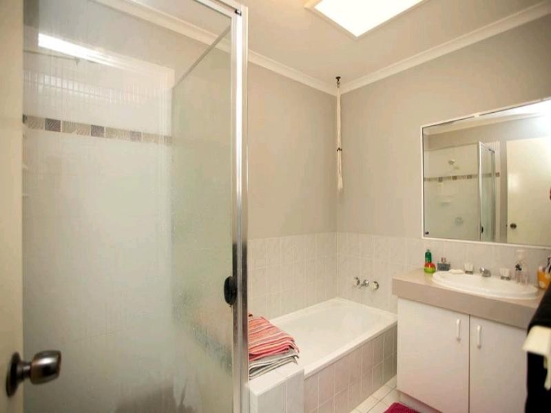 10/10 Rowe Close, Wishart QLD 4122