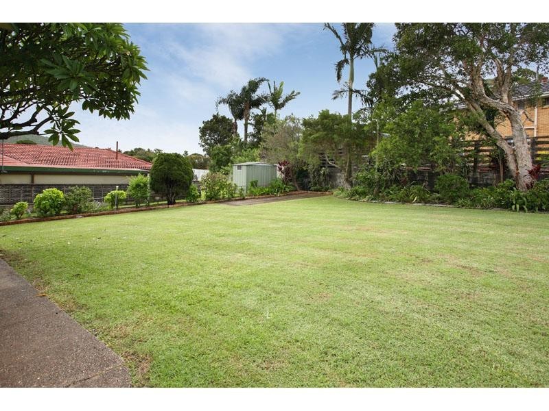 7 Menkira Street, Mansfield QLD 4122