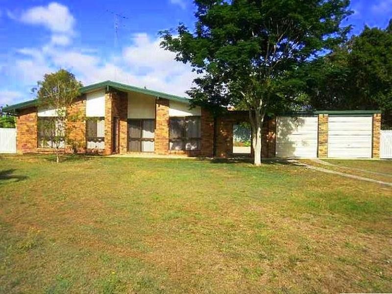 9 Freesia Street, Macgregor QLD 4109