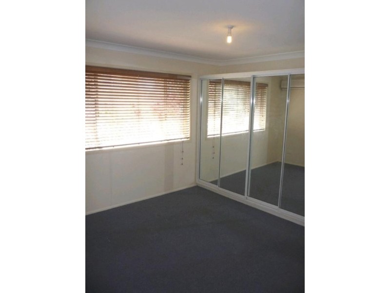 1/18 Swain Street, Holland Park West QLD 4121