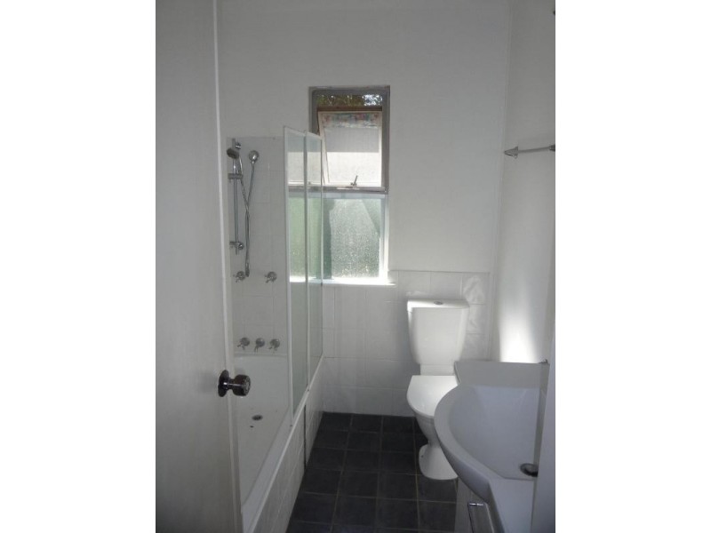 15 Pond Street, Mount Gravatt East QLD 4122