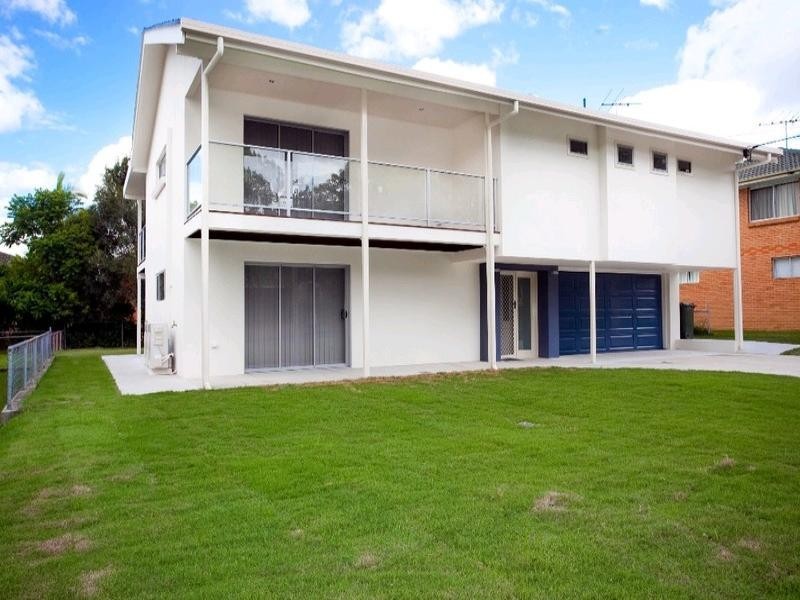 9 Larwood Street, Upper Mount Gravatt QLD 4122