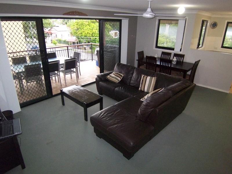 4/338 Cornwall Street, Greenslopes QLD 4120