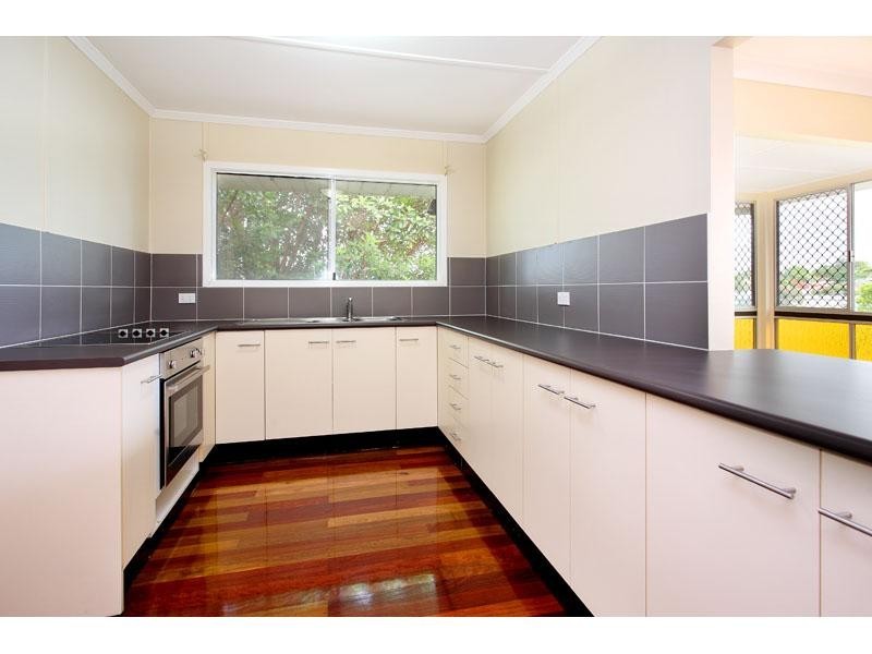 45 Arura Street, Mansfield QLD 4122