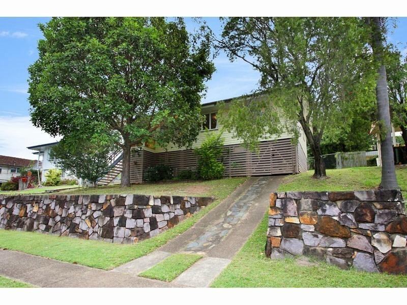 45 Arura Street, Mansfield QLD 4122