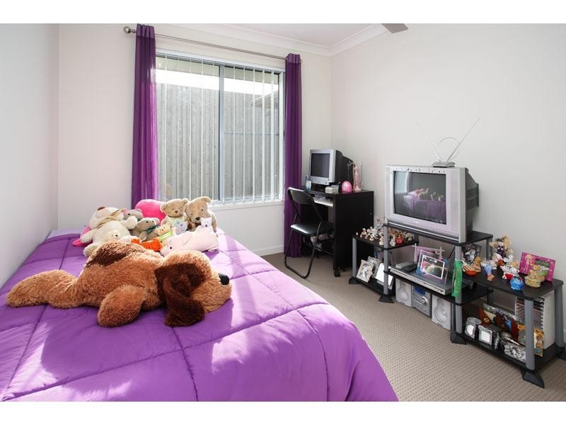 6 Alexander Close, Mackenzie QLD 4156