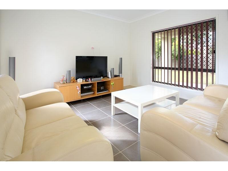 98 Tristania Way, Mount Gravatt East QLD 4122