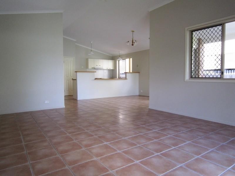 63 Kempsie Road, Upper Mount Gravatt QLD 4122