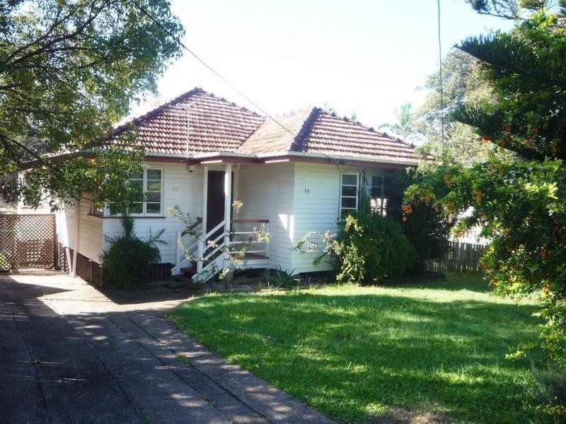 15 Pond Street, Mount Gravatt East QLD 4122