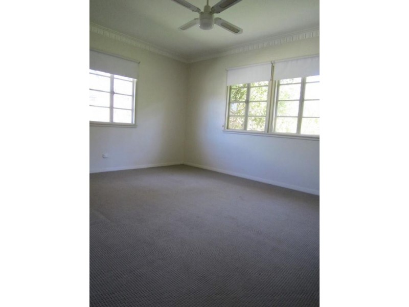 15 Pond Street, Mount Gravatt East QLD 4122