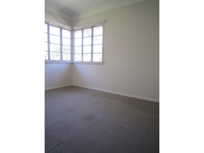 15 Pond Street, Mount Gravatt East QLD 4122