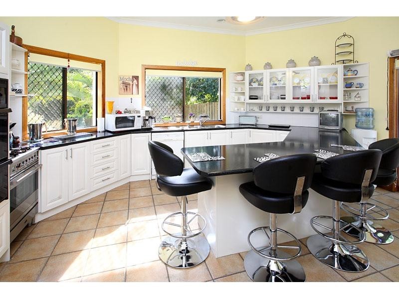 16 Ancilla Street, Mansfield QLD 4122