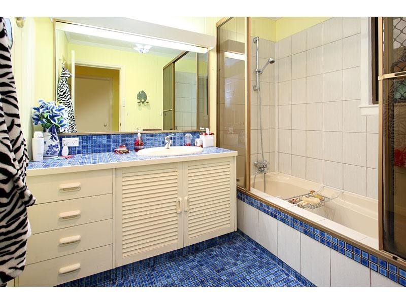 16 Ancilla Street, Mansfield QLD 4122