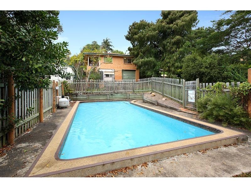 35 Crest Street, Mount Gravatt East QLD 4122