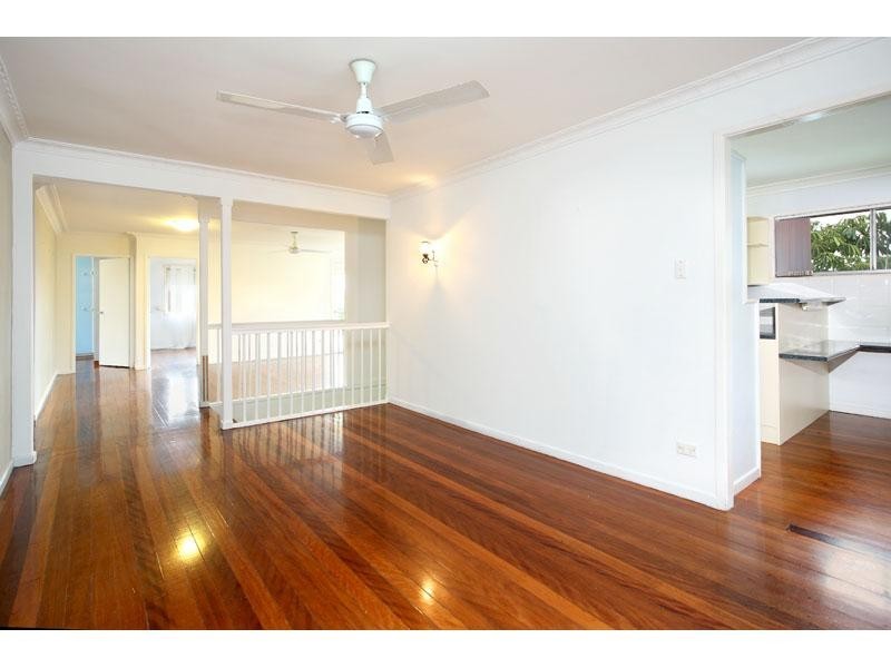 35 Crest Street, Mount Gravatt East QLD 4122