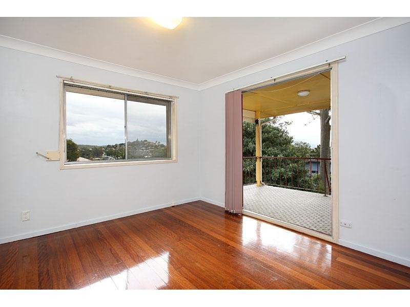 35 Crest Street, Mount Gravatt East QLD 4122