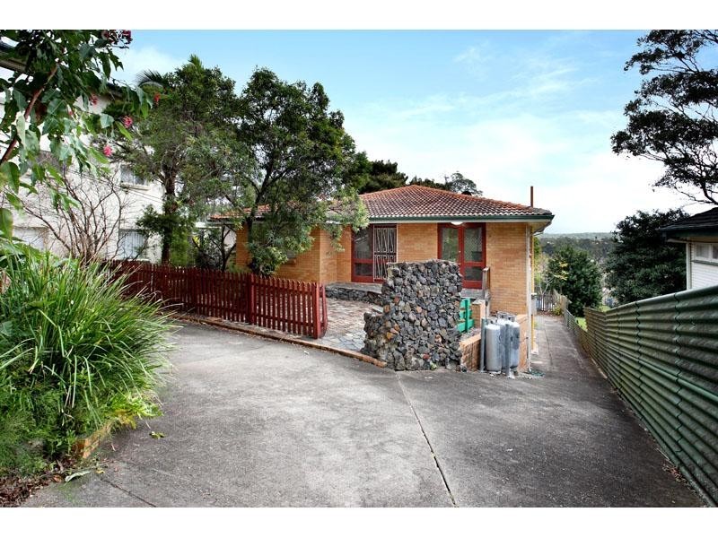 35 Crest Street, Mount Gravatt East QLD 4122
