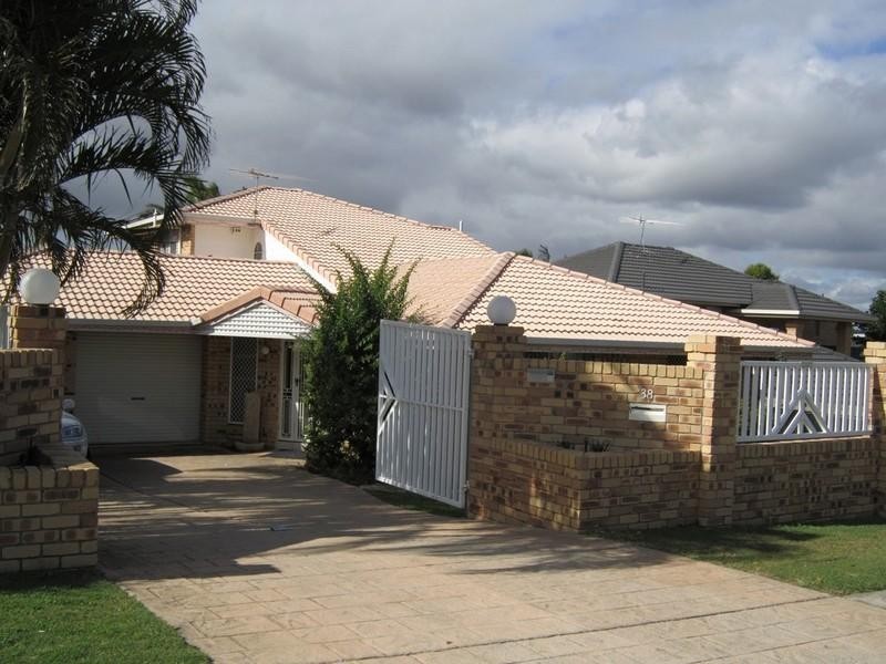 38 Greenwood Street, Wishart QLD 4122