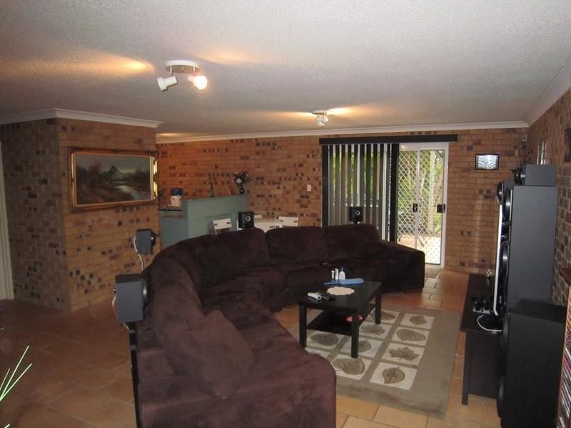 38 Greenwood Street, Wishart QLD 4122