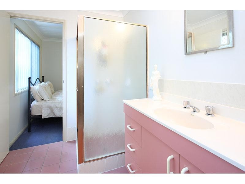 16 Andalucia Court, Wishart QLD 4122