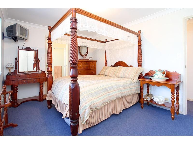 16 Andalucia Court, Wishart QLD 4122