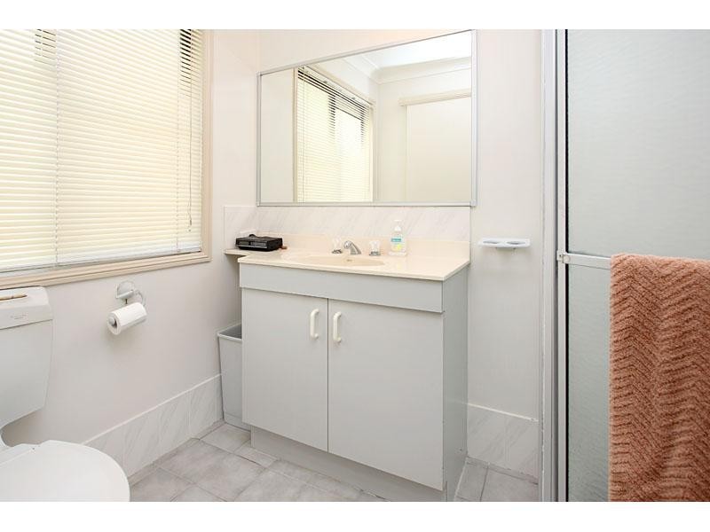 16 Andalucia Court, Wishart QLD 4122