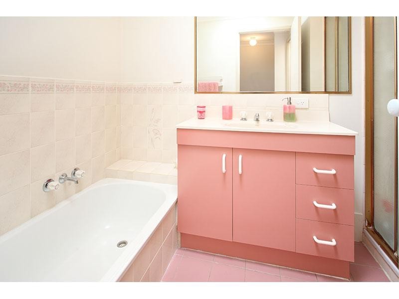 16 Andalucia Court, Wishart QLD 4122