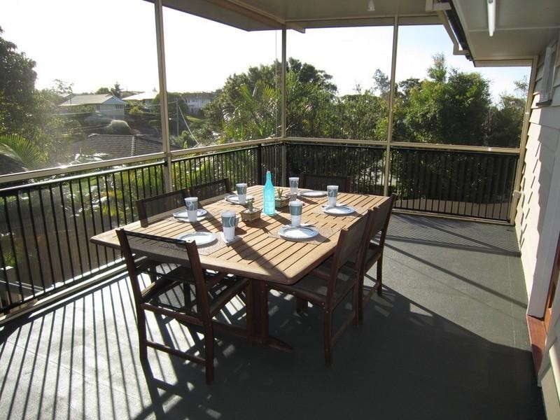 17 Biplex Street, Mansfield QLD 4122