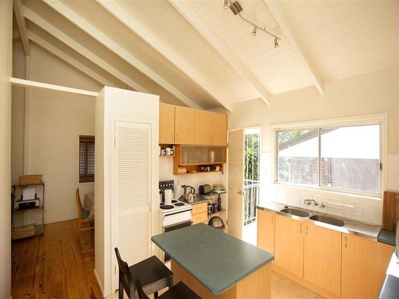 4 Wunulla Street, Mount Gravatt East QLD 4122