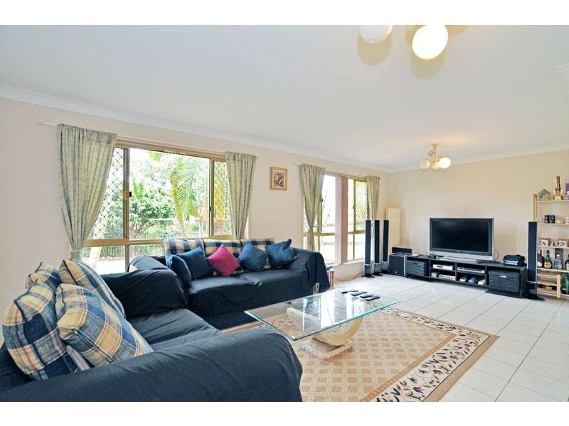 13 Ironbark Place, Calamvale QLD 4116