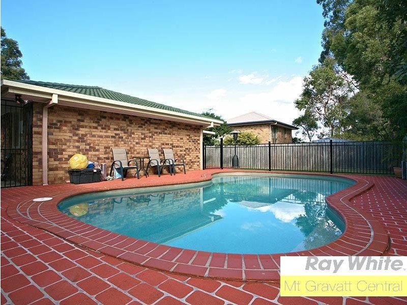 17 Romanette Street, Mansfield QLD 4122