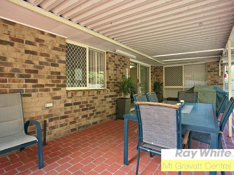 17 Romanette Street, Mansfield QLD 4122