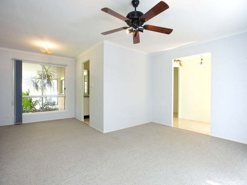 31 Mindona Street, Wishart QLD 4122