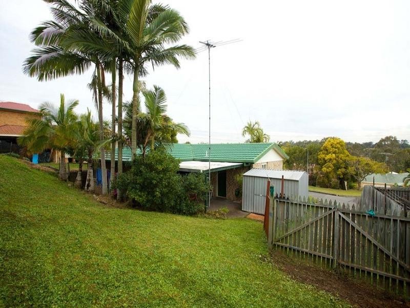 11 Andree Place, Wishart QLD 4122