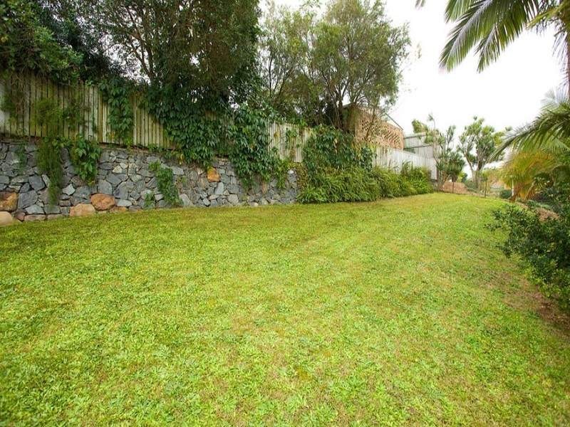 11 Andree Place, Wishart QLD 4122