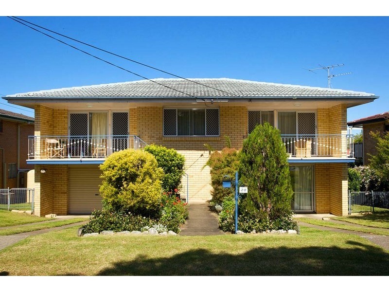 28 Menkira Street, Mansfield QLD 4122